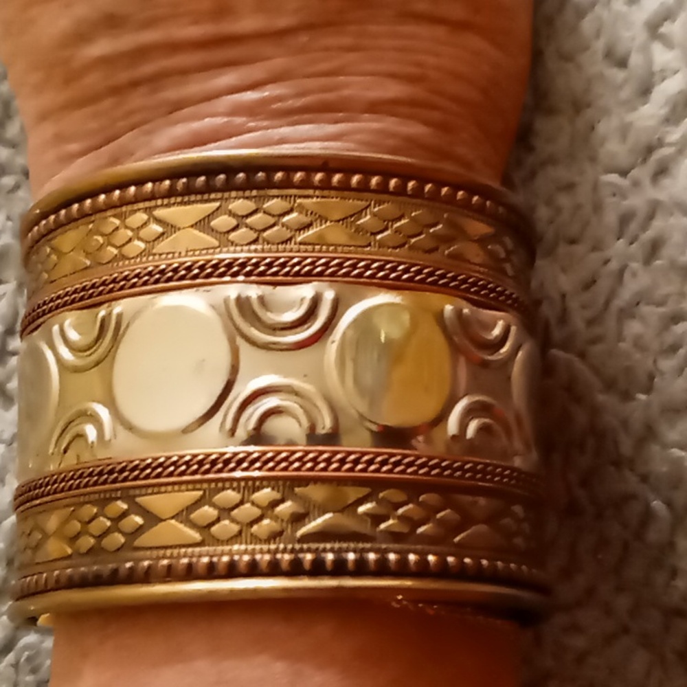 Large cuff bracelet